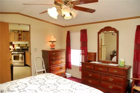 Bedroom - 4992 Doylestown Rd, Creston, OH 44217 photo 3 of 7