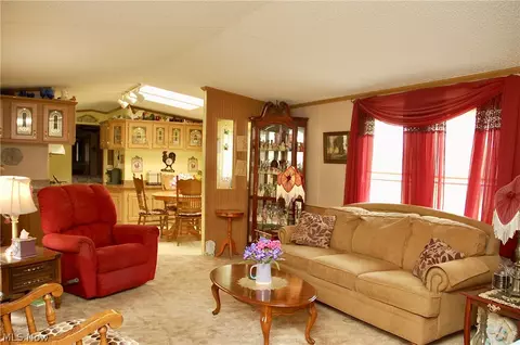Living - 4992 Doylestown Rd, Creston, OH 44217 photo 1 of 2