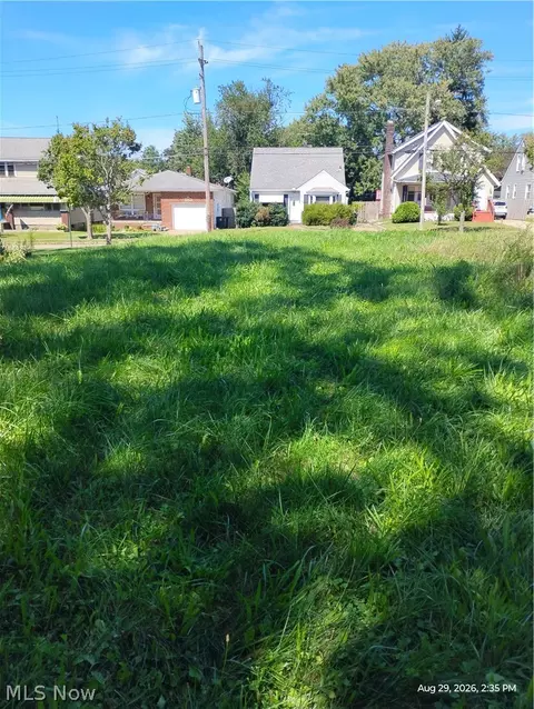 764 Harrison Ave, Akron, OH 44314