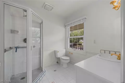 Bath - 411 Gateway Blvd, Huron, OH 44839 photo 2 of 5