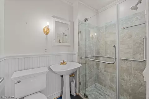 Bath - 411 Gateway Blvd, Huron, OH 44839 photo 5 of 5