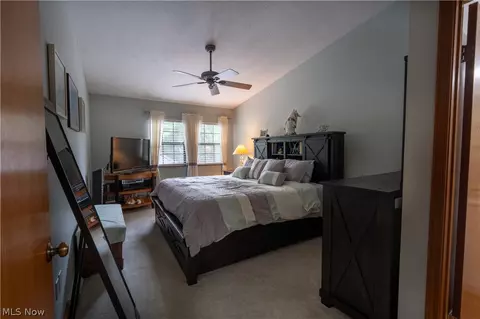 Bedroom - 1233 Red Tail Hawk Dr, Boardman, OH 44512 photo 3 of 3