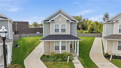 3556 Gerome Ct, Cleveland, OH 44105