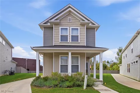 3556 Gerome Ct, Cleveland, OH 44105