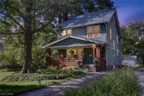 3389 E Monmouth Rd, Cleveland, OH 44118