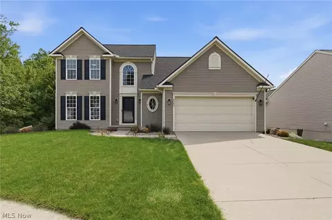 9264 Wellspring Ave NW, North Canton, OH 44720