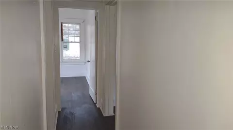 Entry Way - 69 W Dalton St, Akron, OH 44310 photo 3 of 3
