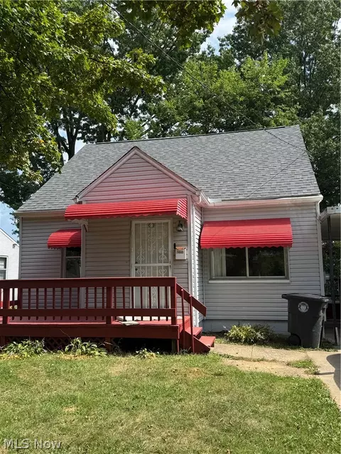 1445 Burkhardt Ave, Akron, OH 44301