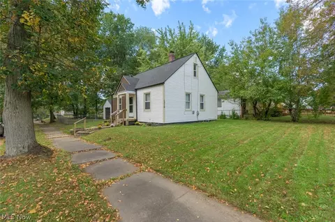 1316 Ottawa Ave, Akron, OH 44305