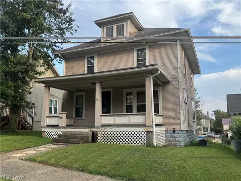 206 E Spring St, Marietta, OH 45750