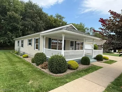 Exterior - 324 Gemini Dr, Dover, OH 44622 photo 1 of 4