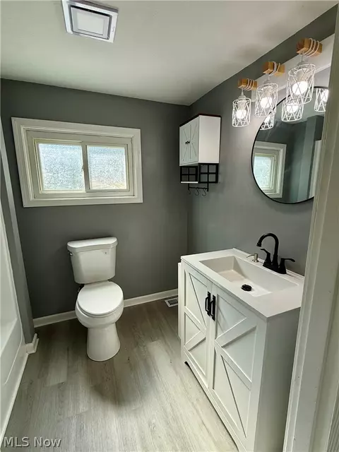 Bath - 38867 Butternut Ridge Rd, Elyria, OH 44035 photo 2 of 2
