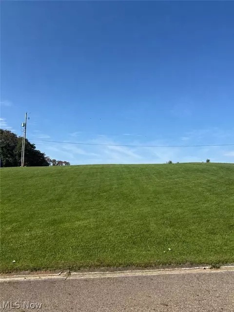 0 Pyle Pl, Adena, OH 43901