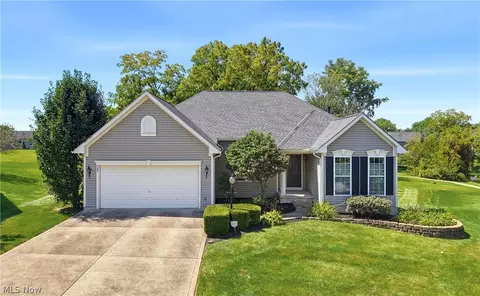 7607 Hawksfield Ave NW, Canal Fulton, OH 44614