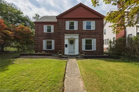 10422 Brighton Rd, Bratenahl, OH 44108
