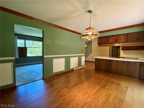9059 E Mountain View Dr, Chardon, OH 44024 photo 8