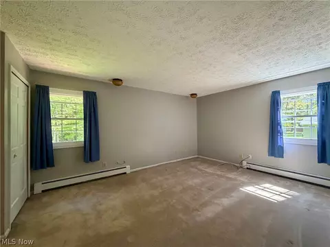 9059 E Mountain View Dr, Chardon, OH 44024 photo 15