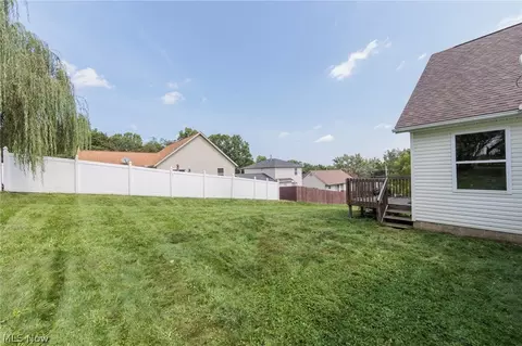Exterior - 711 Bisson Ave, Akron, OH 44307 photo 2 of 3