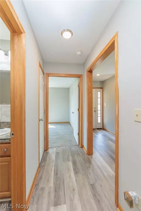 Entry Way - 711 Bisson Ave, Akron, OH 44307 photo 3 of 3