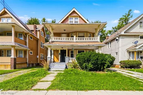 406 E 148th St, Cleveland, OH 44110