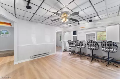 Entry Way - 658 Beech Ave, Boardman, OH 44512 photo 2 of 4