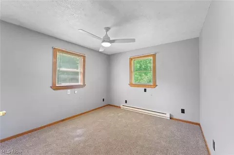 Bedroom - 658 Beech Ave, Boardman, OH 44512 photo 2 of 5