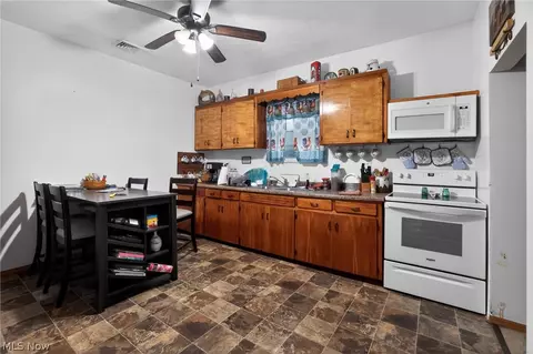 Kitchen - 1403 Baird Ave, Cambridge, OH 43725 photo 2 of 3