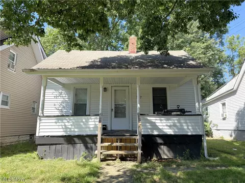 547 Morgan Ave, Akron, OH 44311