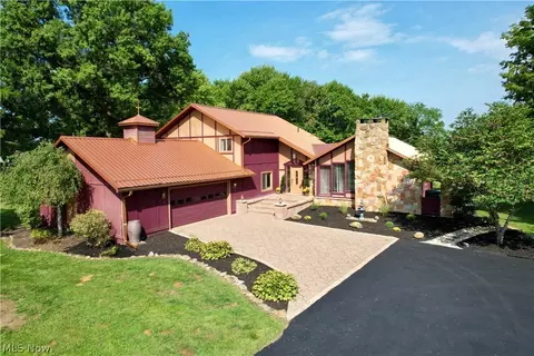 1171 Lindy Ln NW, Carrollton, OH 44615