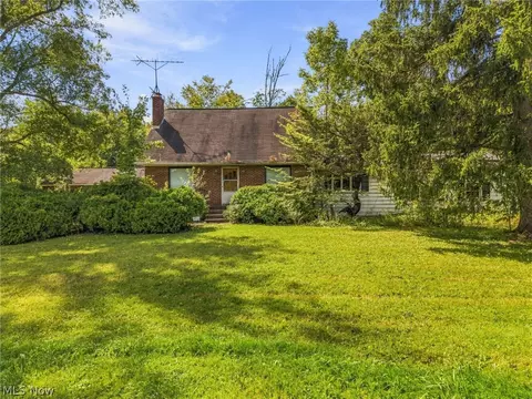 3849 Parkman, Southington, OH 44470