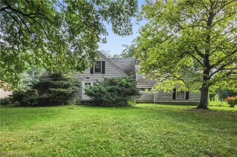249 S Main St, Hudson, OH 44236