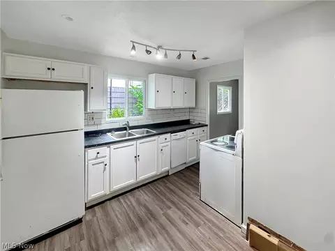 Kitchen - 919 Kickapoo Ave, Akron, OH 44305 photo 2 of 2
