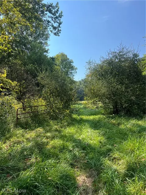 0 Farm View Dr, Parkersburg, WV 26101