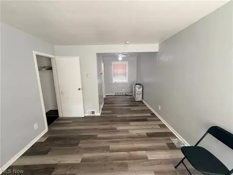 471 Clearview Dr, Euclid, OH 44123 photo 6
