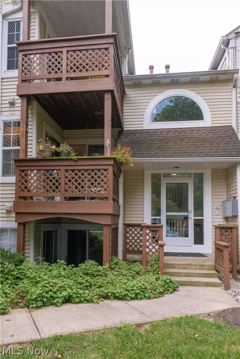 1448 Cedarwood Dr #C1, Westlake, OH 44145