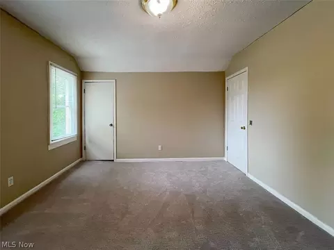 Bedroom - 224 6th St, Elyria, OH 44035 photo 3 of 6