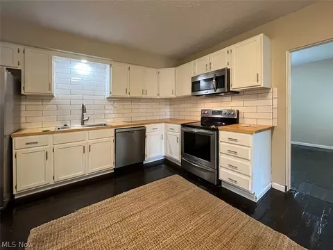 Kitchen - 224 6th St, Elyria, OH 44035 photo 2 of 3
