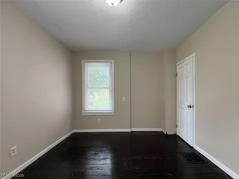 Bedroom - 224 6th St, Elyria, OH 44035 photo 1 of 6