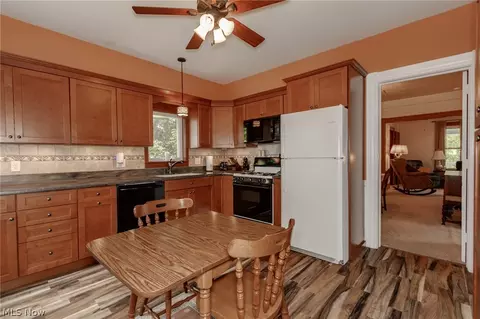 Kitchen - 37841 2nd St, Willoughby, OH 44094 photo 1 of 2