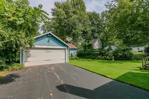 Exterior - 37841 2nd St, Willoughby, OH 44094 photo 6 of 9