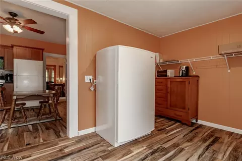 Entry Way - 37841 2nd St, Willoughby, OH 44094 photo 2 of 2