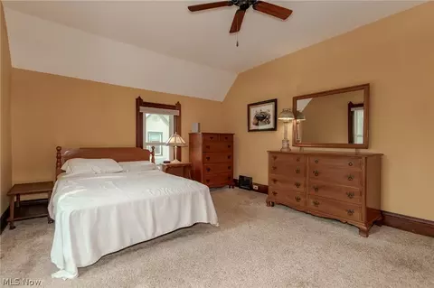 Bedroom - 37841 2nd St, Willoughby, OH 44094 photo 1 of 6