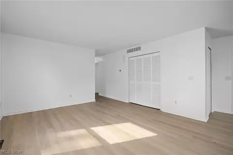 121 Parmely Ave, Elyria, OH 44035 photo 9