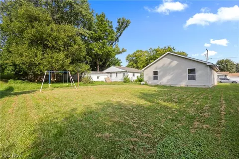121 Parmely Ave, Elyria, OH 44035 photo 31