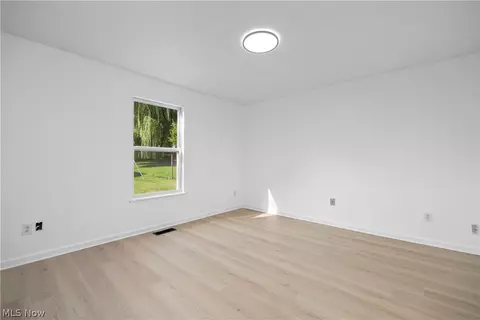 121 Parmely Ave, Elyria, OH 44035 photo 20