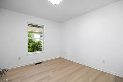 121 Parmely Ave, Elyria, OH 44035 photo 24