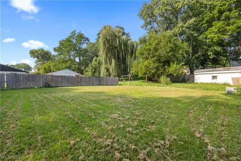 121 Parmely Ave, Elyria, OH 44035 photo 32