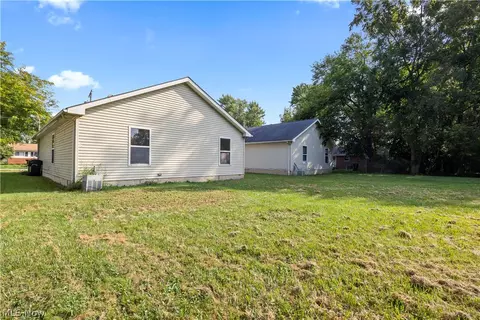 121 Parmely Ave, Elyria, OH 44035 photo 29