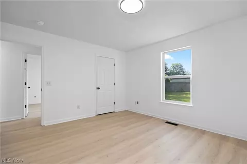 121 Parmely Ave, Elyria, OH 44035 photo 21
