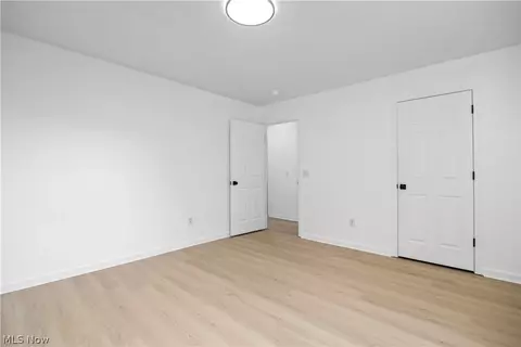 121 Parmely Ave, Elyria, OH 44035 photo 22